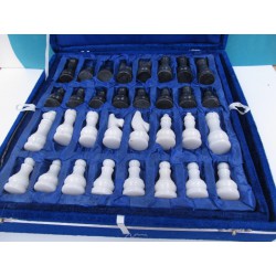 Kamenné šachy z onyxu černo-bílé 30x30 onyx onyxové